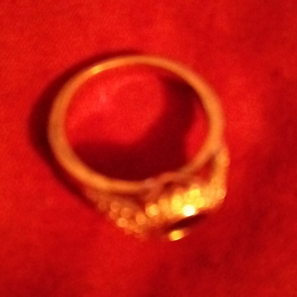 Ring - Picture 2 of 2